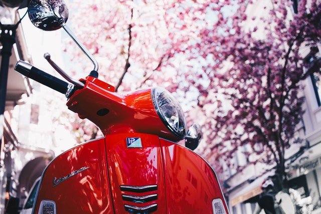 How Much Does A Vespa Cost, Should You Buy One?